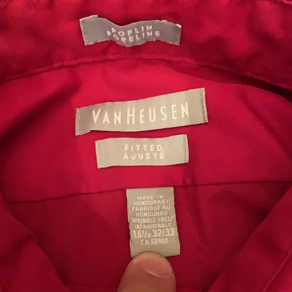 Van heusen men’s fitted red dress shirt. 16 and a half inch neck - Picture 2 of 3